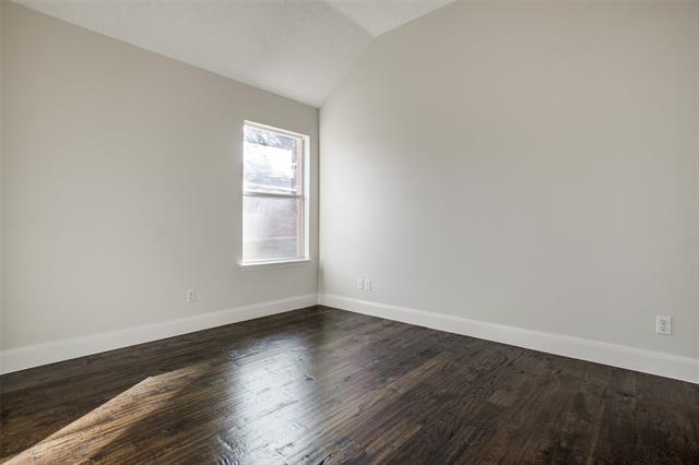 Building Photo - 3708 Villanova Dr