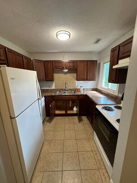 Building Photo - 3480 Ridgeway Ct NW