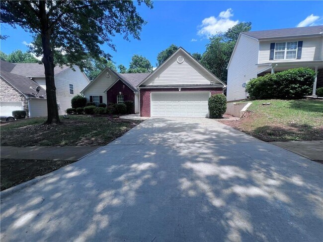 Building Photo - 2919 Wynhaven Oaks Way