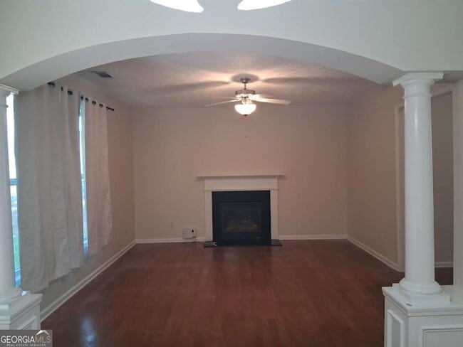 Building Photo - 7068 Littlebrook Way