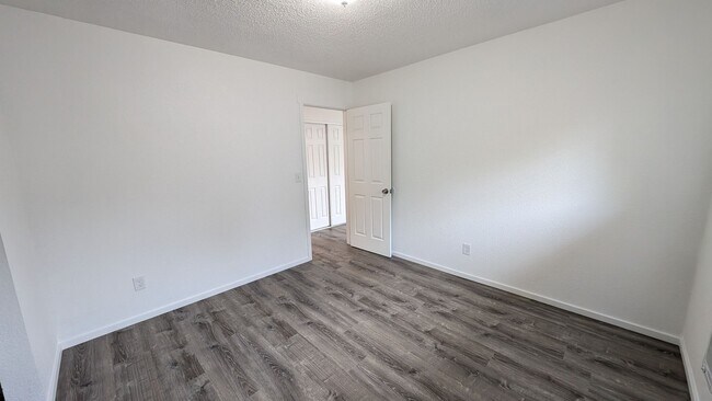 Building Photo - One level in Shewood