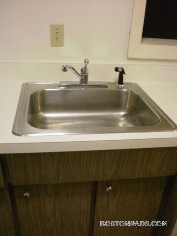 Building Photo - 1455 Commonwealth Ave