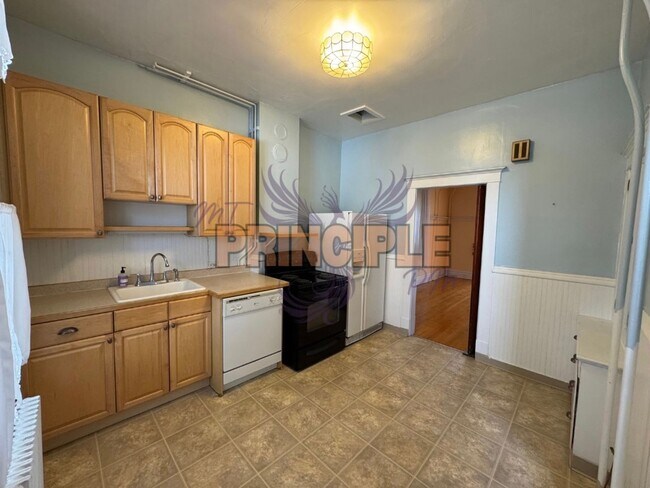 Building Photo - 805-807 W Galena St