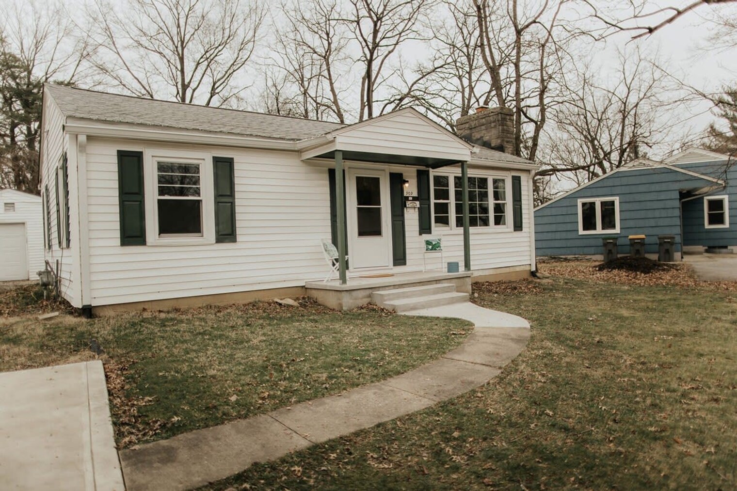 Building Photo - 909 S Mitchell St