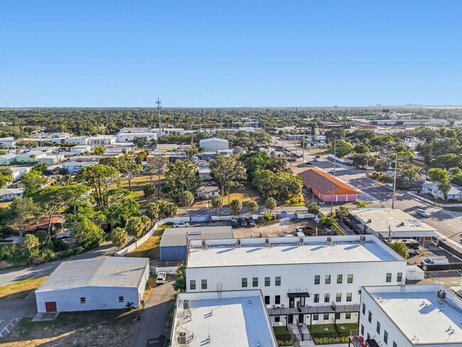 Building Photo - Modern Townhome For Lease in downtown St Pete and Warehouse Arts District