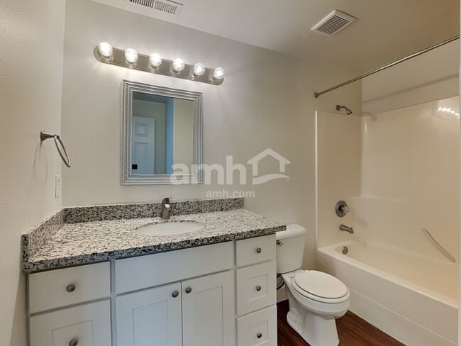 Building Photo - 1318 SW 176th Ter