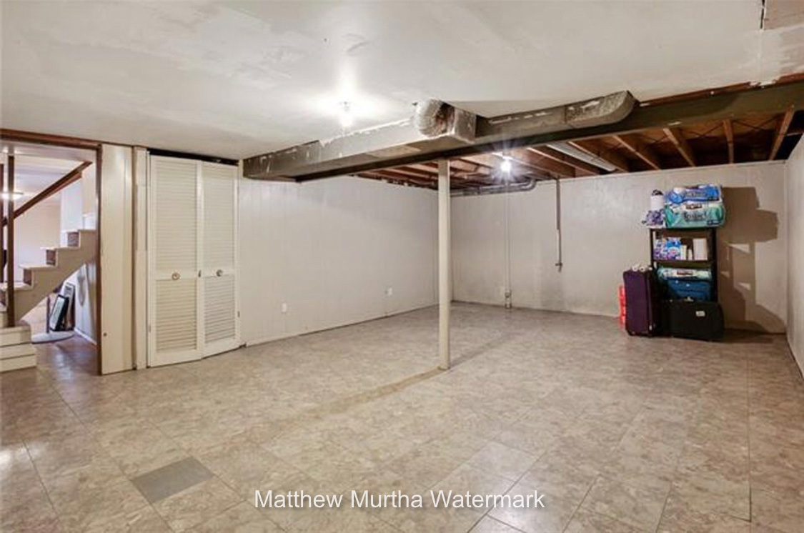 Basement - 8416 State Line Rd