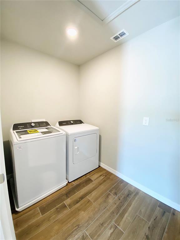 Building Photo - 535 Amadoras Wy