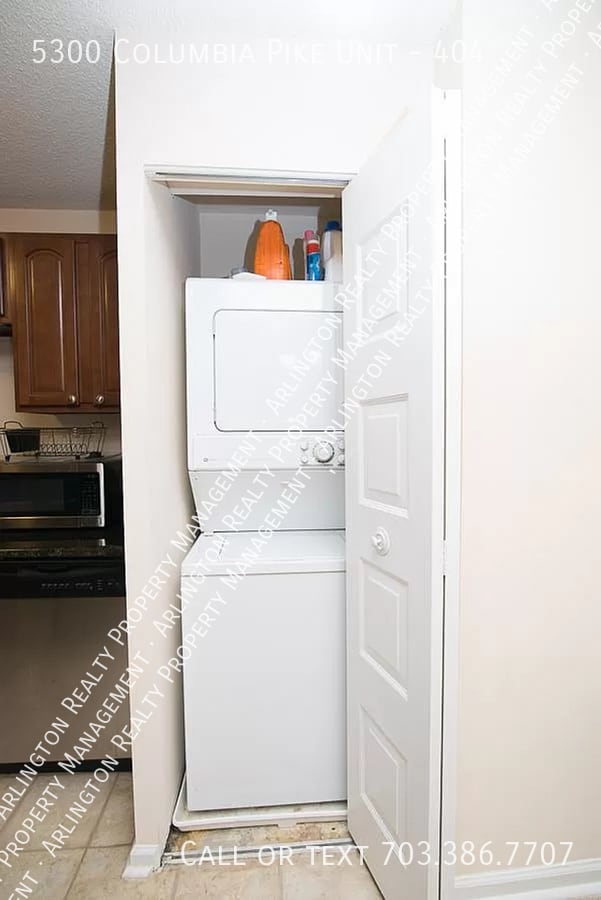 Building Photo - 5300 Columbia Pike