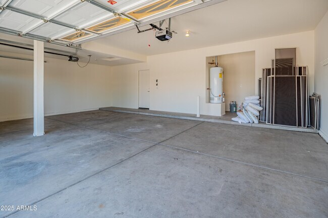 Building Photo - 25617 N 67th Dr
