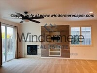 Building Photo - Bright & Stylish Entertainer's Retreat! Single story 3 bed- Plus Bonus Room!!