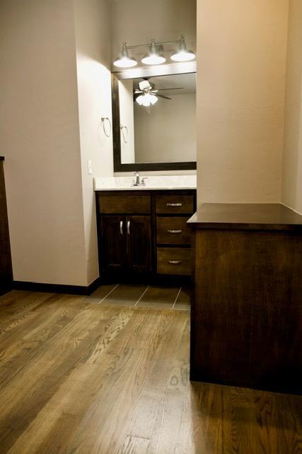 Building Photo - 705 S Jenkins Ave