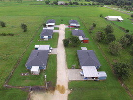 Building Photo - House A - 1252 Chace Rd., Winnie, TX 77665