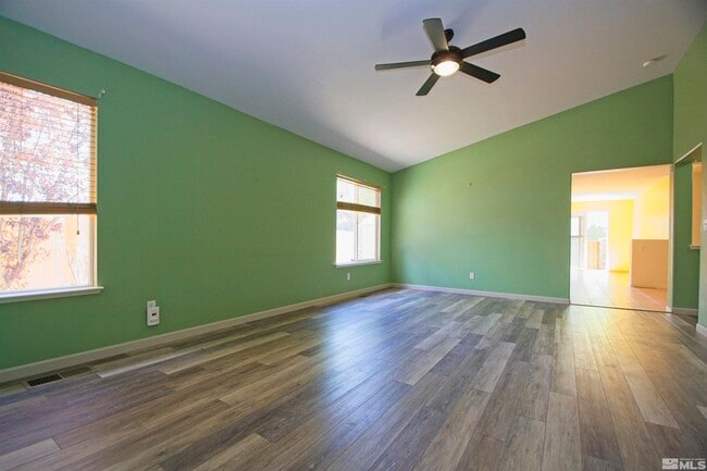 Building Photo - 3035 Bandera Ave