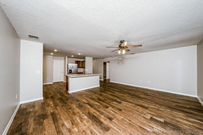 Building Photo - 1551 SE Coply St