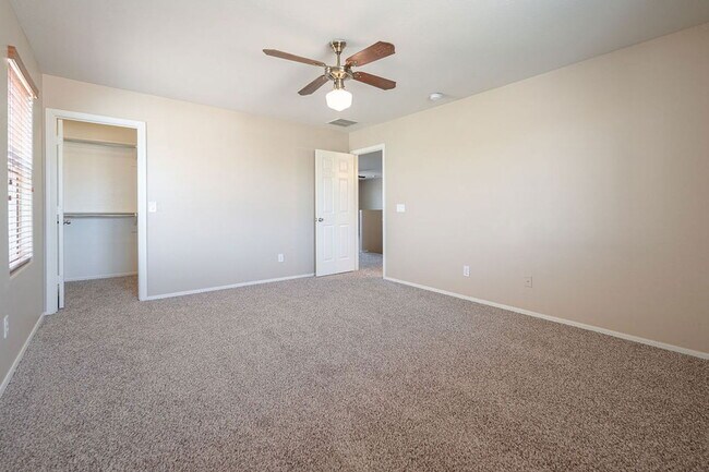 Building Photo - 26197 W Potter Dr