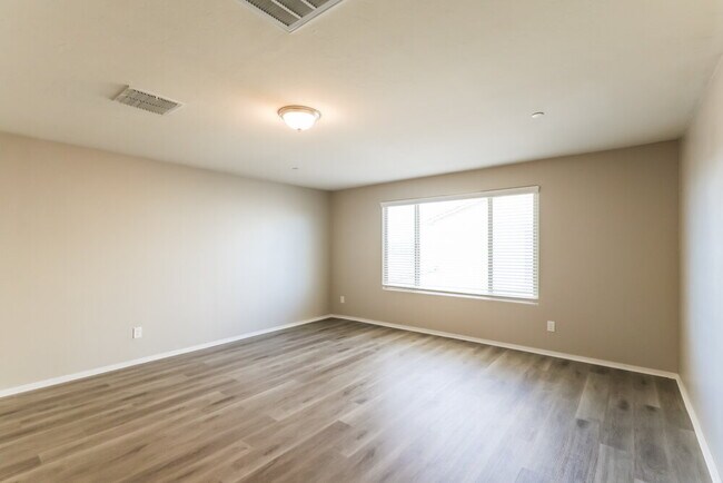 Building Photo - 15422 Camino Napo