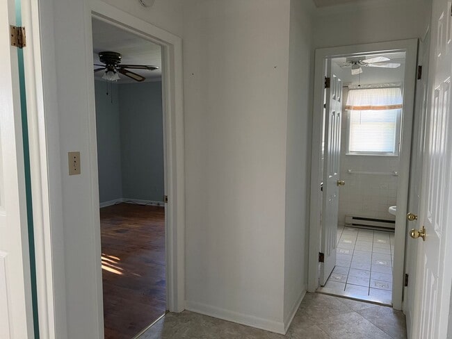 Building Photo - UNFURNISHED LEWES SINGLE FAMILY HOME - 6 M...