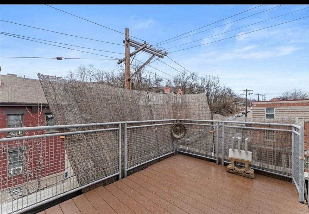 Building Photo - 1536 Colwell St