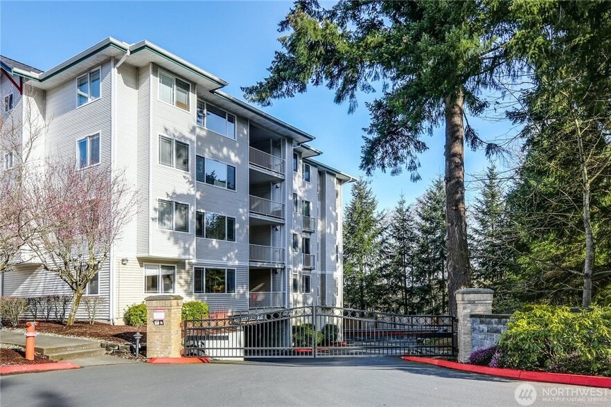 Building Photo - 13301 SE 79th Pl
