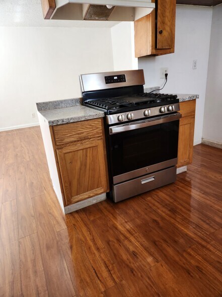 Building Photo - 4420 W 169th St