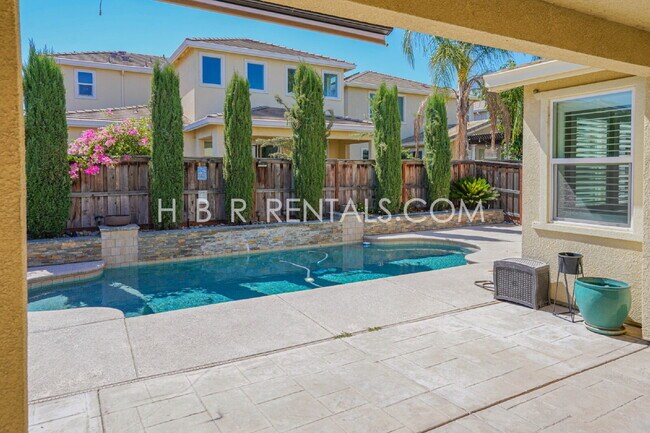 Building Photo - River Islands Living: Modern 4-Bedroom Hom...