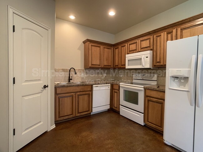 Building Photo - 14628 1st St