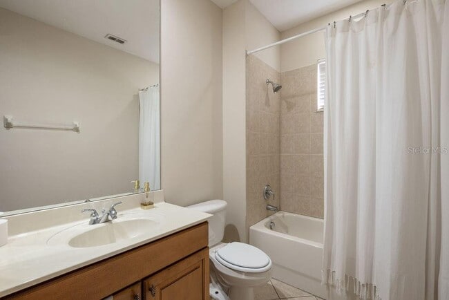 Building Photo - 11905 Camden Park Dr