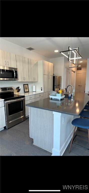 Building Photo - 1020 Elmwood Ave