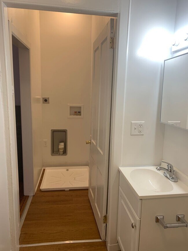 Building Photo - Available Now! York City SD