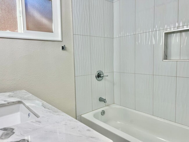 Building Photo - Remodeled 3-bedroom, 2 bath home in Agoura Hills