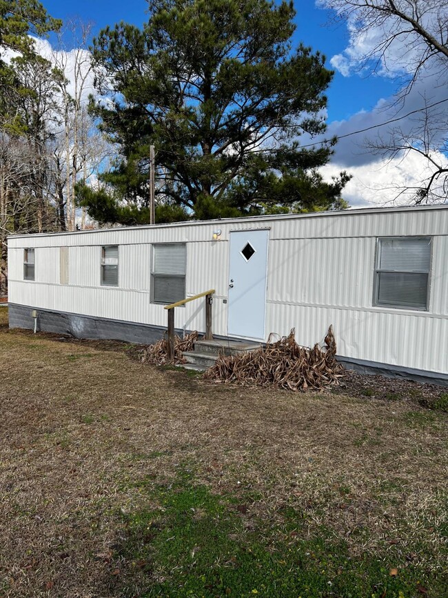 Building Photo - 193 Clayton James Rd