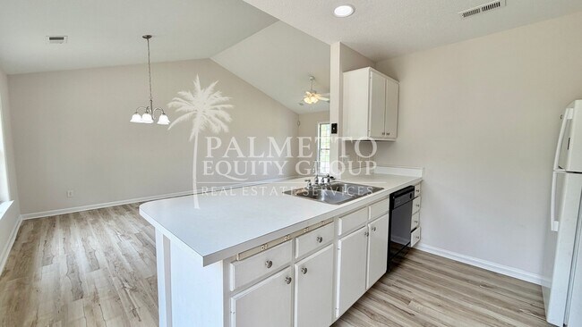 Building Photo - 700 Brushy Fork Dr