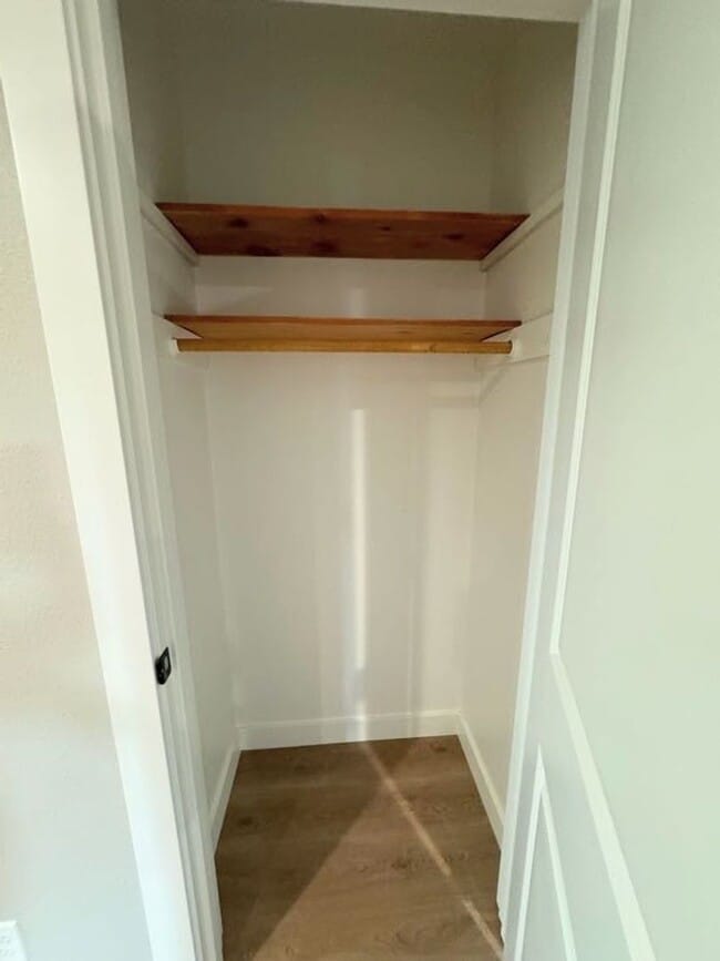 Building Photo - Completely Renovated 2 Bed, 1 Bath Oversized Apartment