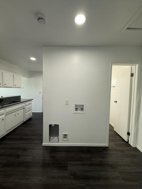 Building Photo - 15550 Cornuta Ave