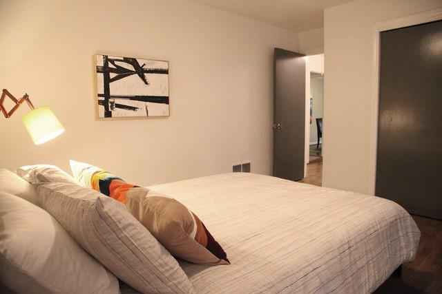 Building Photo - 1932 Lebanon Dr NE