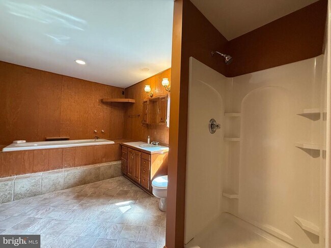 Building Photo - 11 Nighthawk Ln