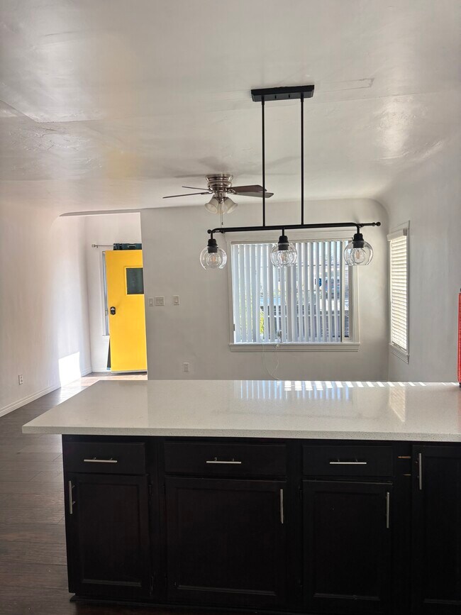 Building Photo - 5843 Haas Ave