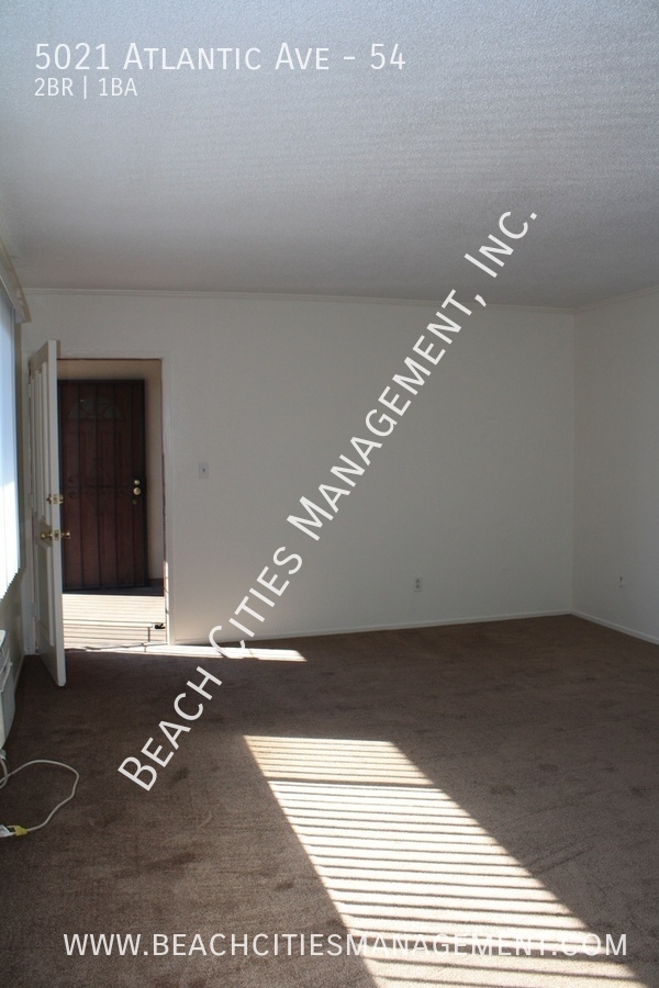 Building Photo - Large 2 Bedroom Condo in Long Beach Coming...