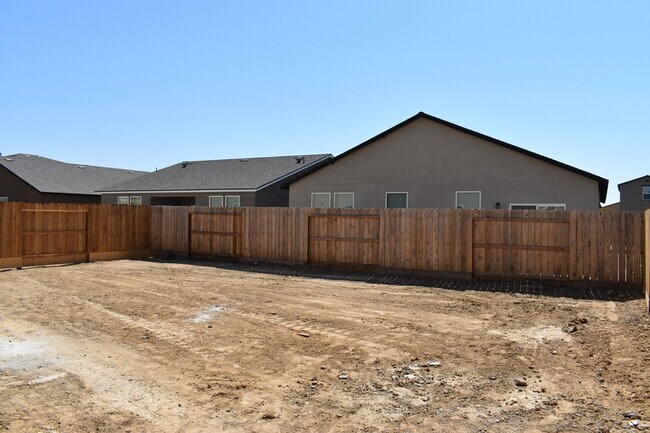 Building Photo - 4752 Sami Jo Dr