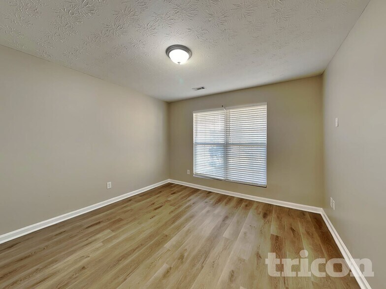 Building Photo - 265 Whistle Way