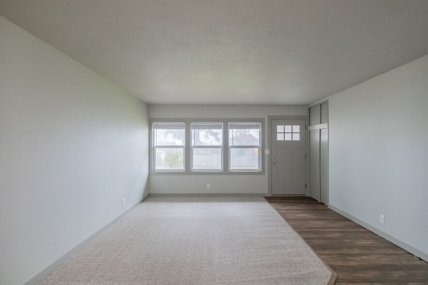 Building Photo - 3497 Felton St S