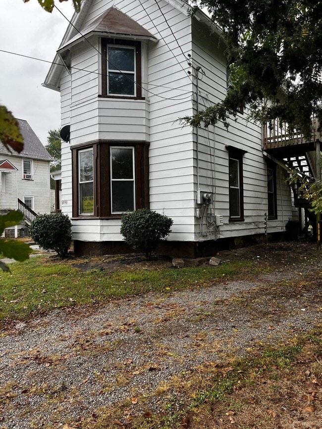 Building Photo - 362 Furnace St