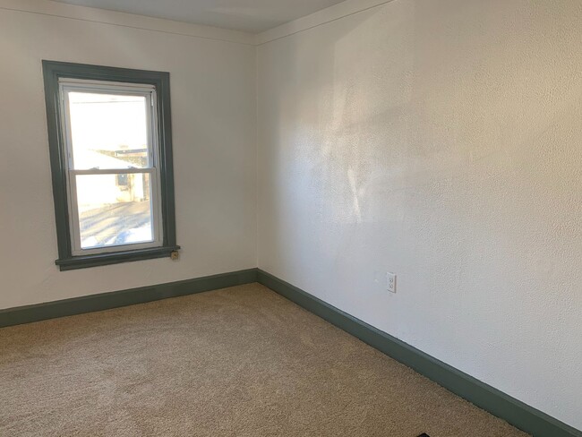 Building Photo - MOVE IN SPECIAL! 2 Bedroom Home in Carlisle