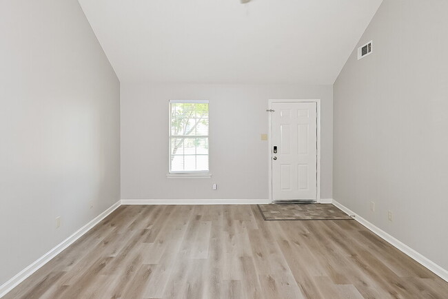 Building Photo - 8400 Kimberly Rose Dr