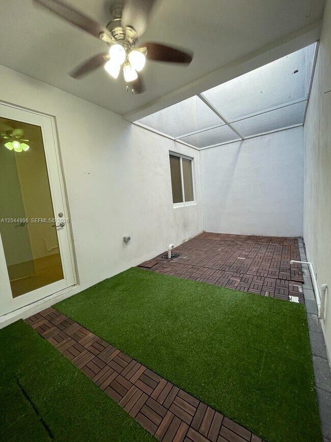 Building Photo - 10317 NW 66th St