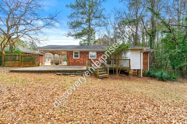Building Photo - 928 Shieldcrest Way