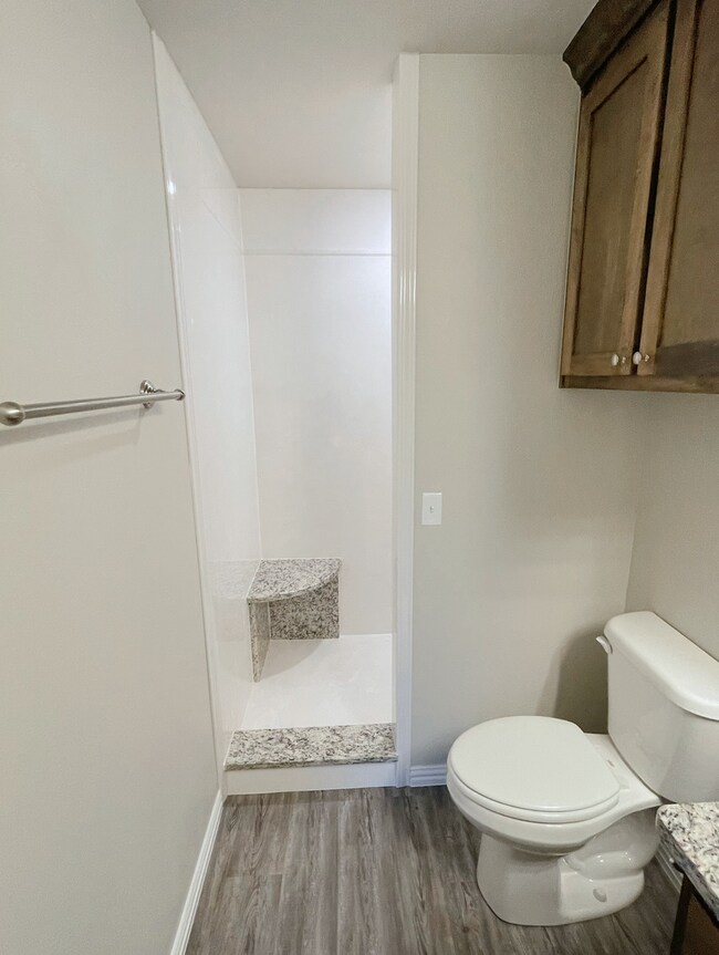 Building Photo - Beautiful 3/2 home near Lake Durant
