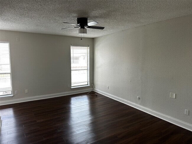 Building Photo - 9534 Pagewood Ln