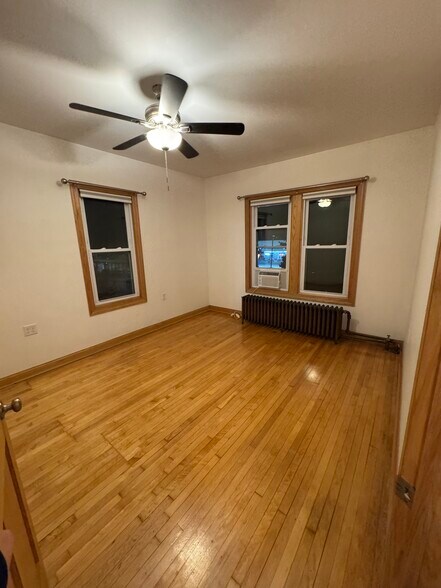 Building Photo - 3078 S Kinnickinnic Ave